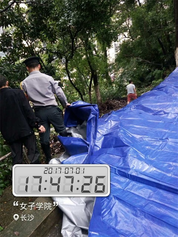 湖南保安服務(wù),墻外高空清洗服務(wù),湖南保利天創(chuàng)物業(yè)發(fā)展有限公司 湖南保安服務(wù),墻外高空清洗服務(wù),湖南保利天創(chuàng)物業(yè)發(fā)展有限公司